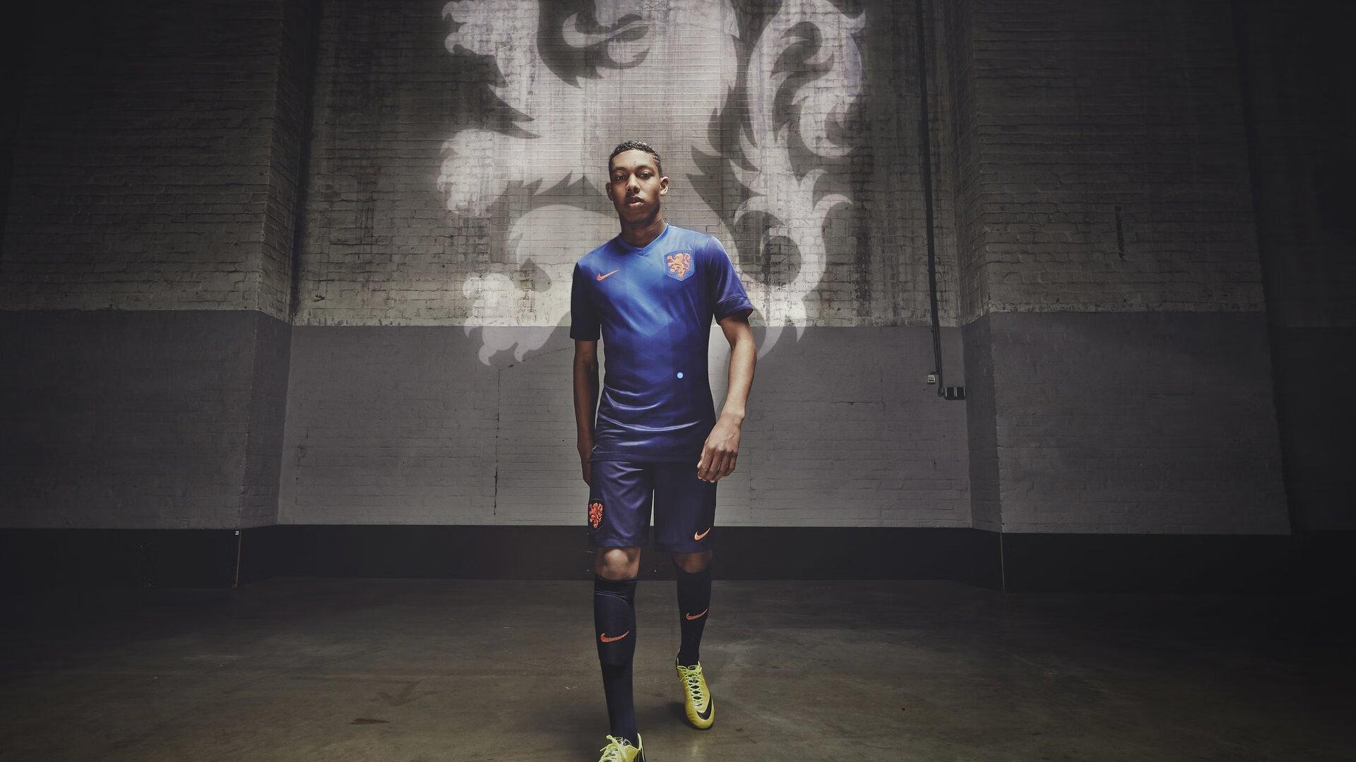 致敬意志 传奇开启殿堂之路，克雷格-皮利吉安荣膺2025年UFC名人堂殊荣