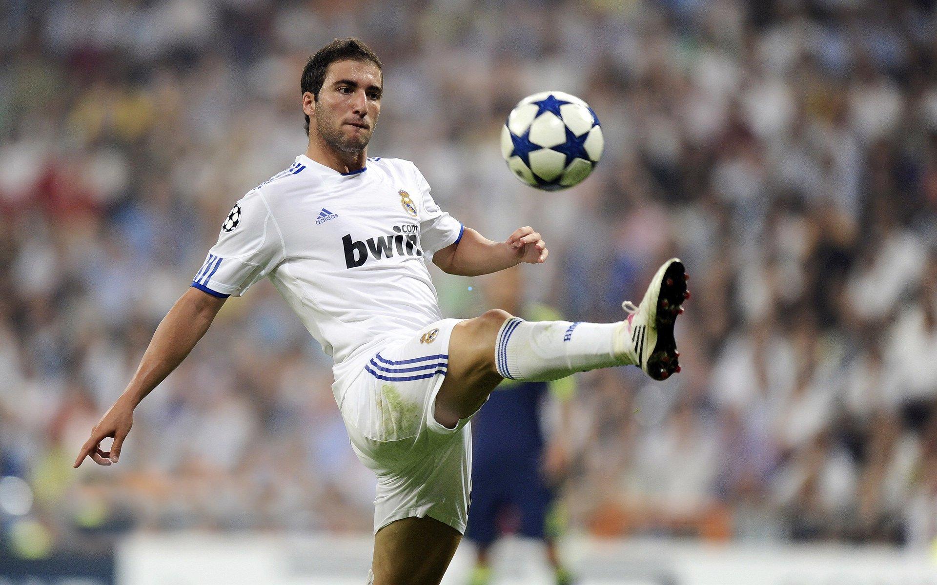 国家彩票-从剑拔弩张到惺惺相惜，费拉拉深情回溯与孔蒂友谊的意外起点